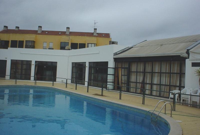 Allegro Swimming Pool and Bar